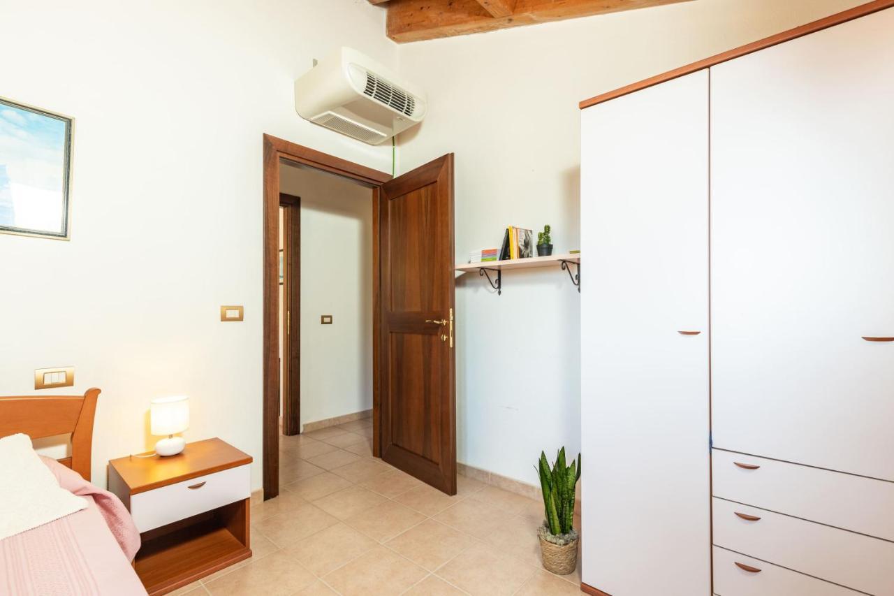 Apartmán Casa Orfea Santa Maria Navarrese Exteriér fotografie